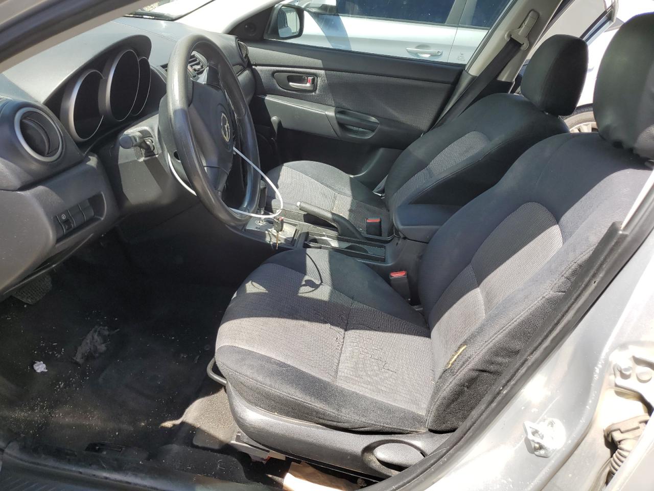 JM1BK12F071722437 2007 Mazda 3 I