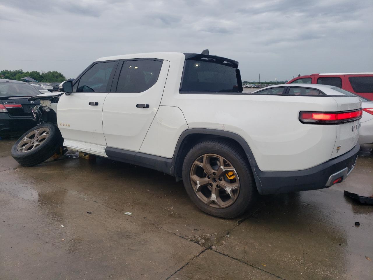 2022 Rivian R1T Adventure vin: 7FCTGAAAXNN015812