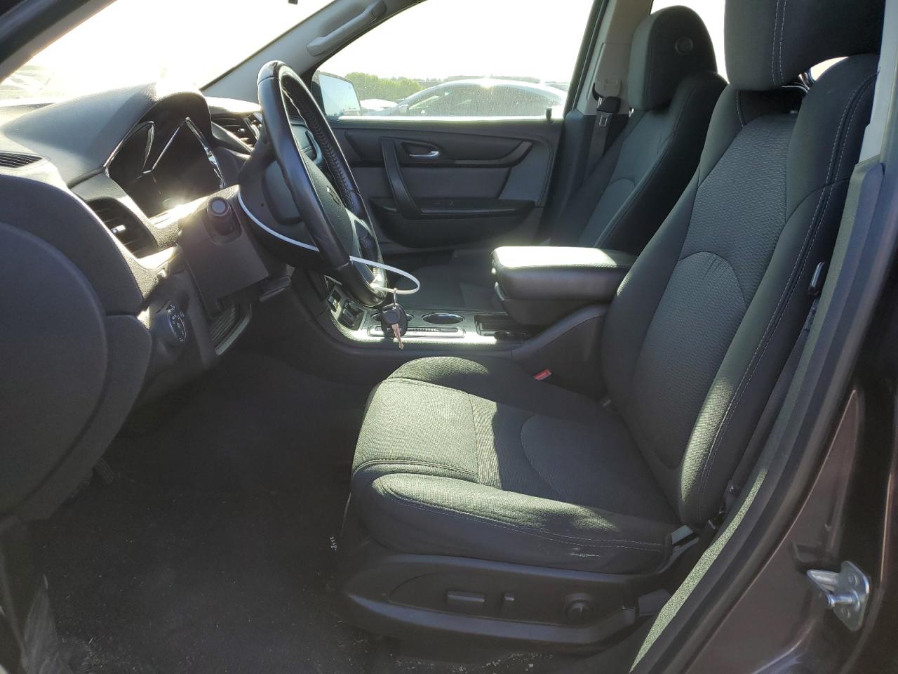 1GNKRGKD5FJ163373 2015 Chevrolet Traverse Lt