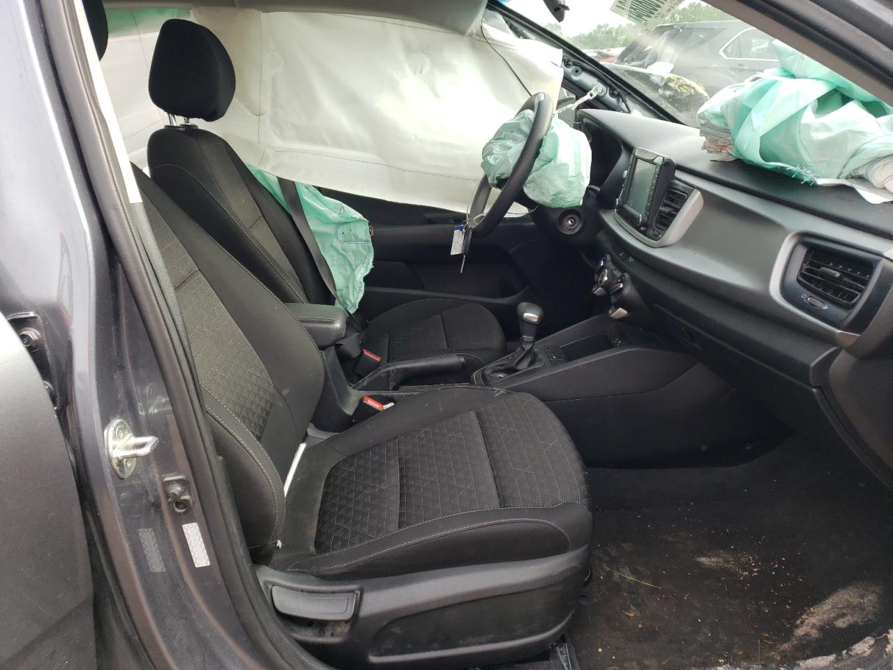 3KPA24AB6KE246566 2019 Kia Rio S