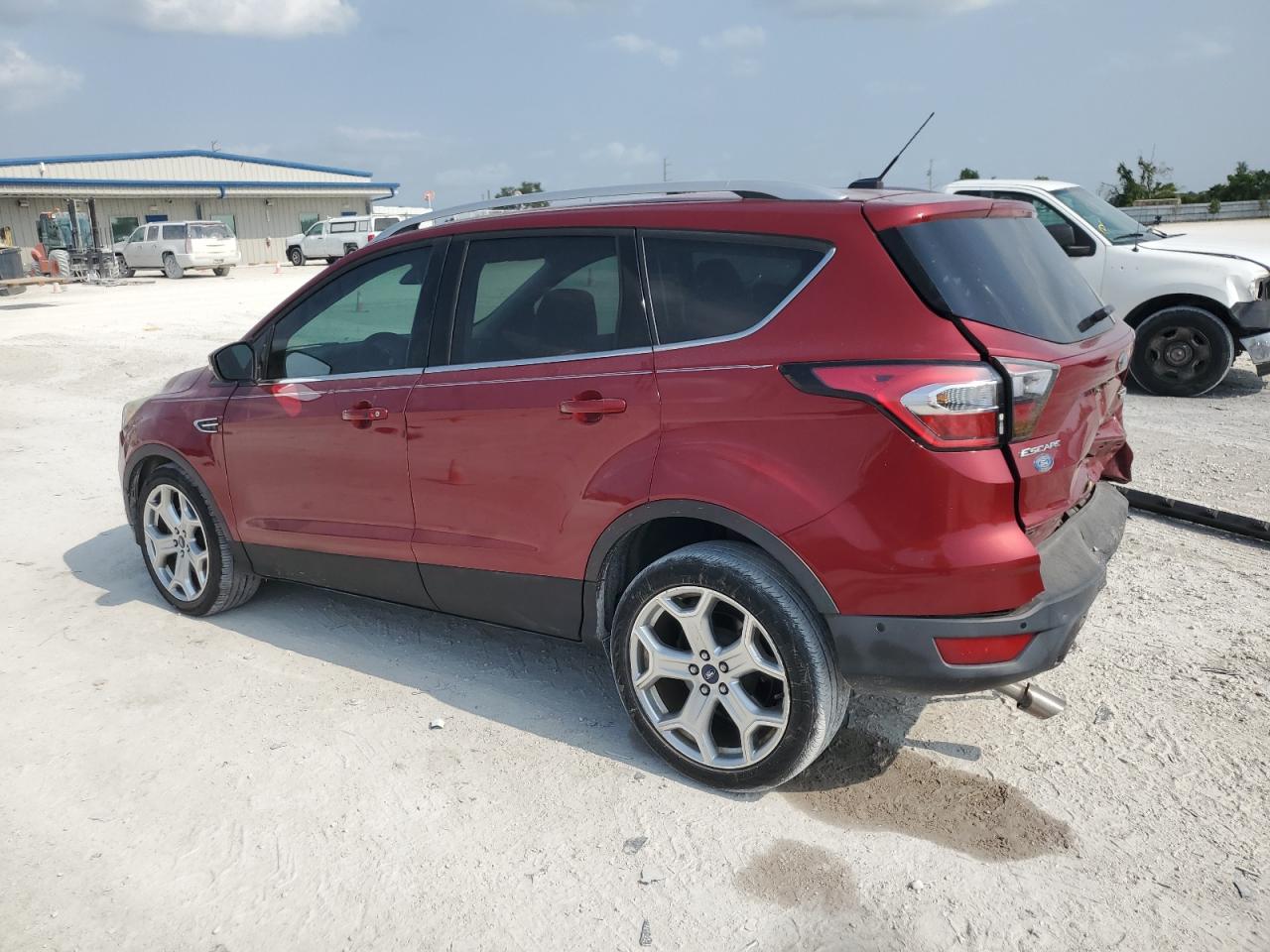 1FMCU0J98HUA63703 2017 Ford Escape Titanium