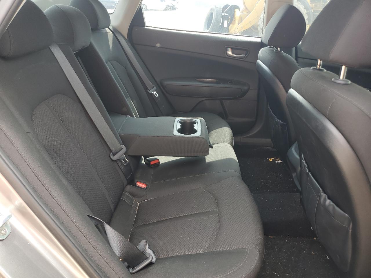 5XXGT4L37HG134369 2017 Kia Optima Lx