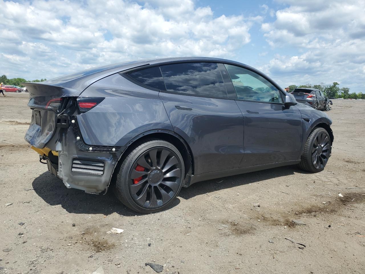 7SAYGDEF0PF957455 2023 Tesla Model Y