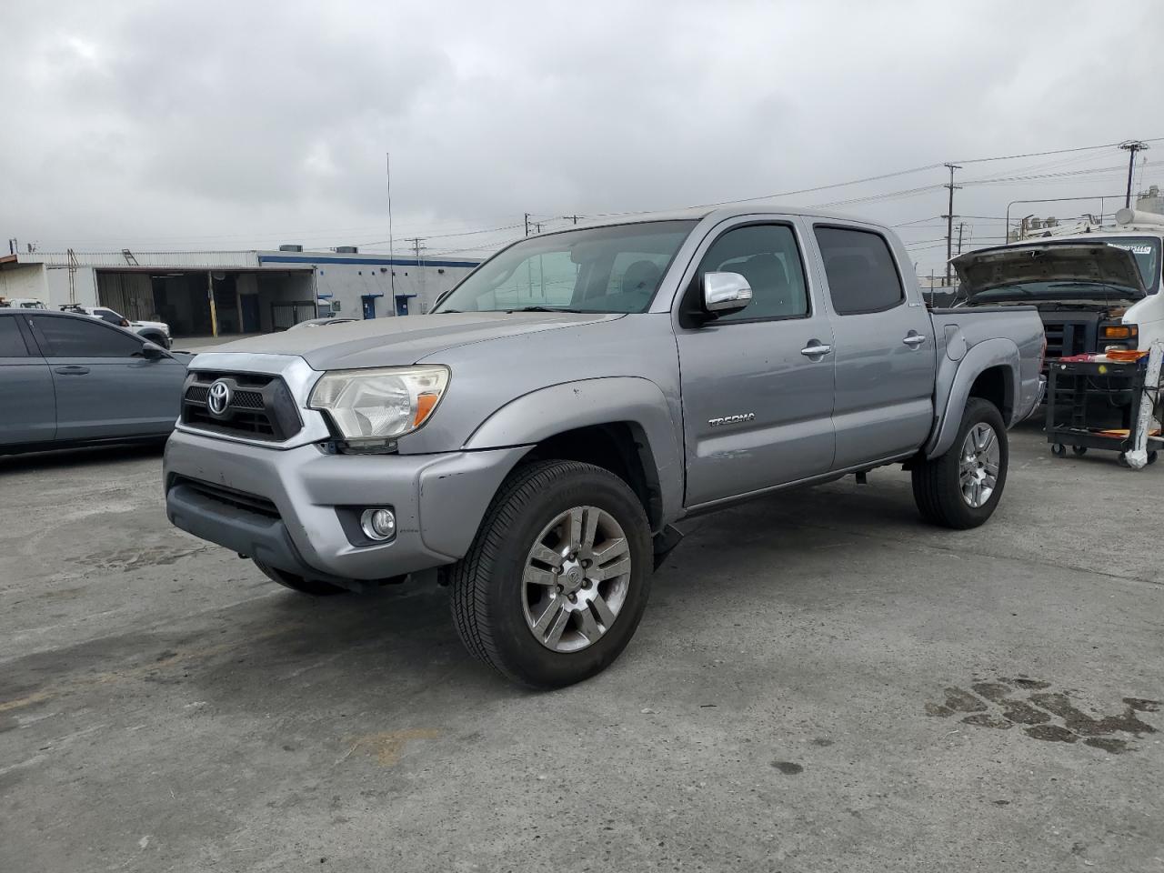 3TMJU4GN4EM167693 2014 Toyota Tacoma Double Cab Prerunner