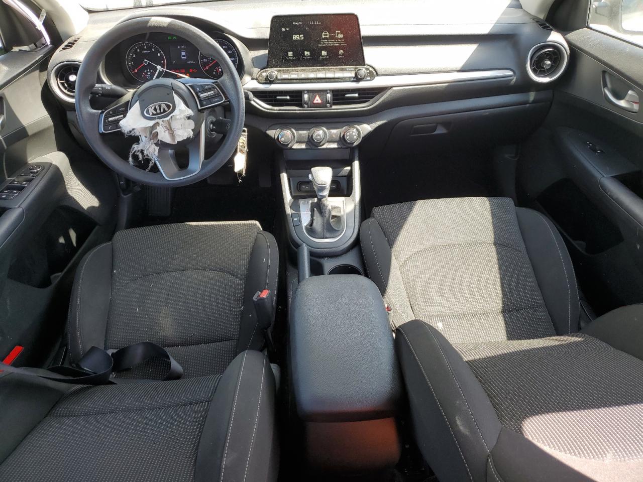 3KPF24ADXME265793 2021 Kia Forte Fe