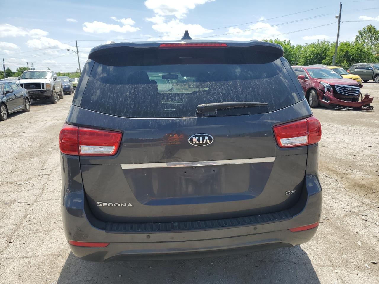 KNDMC5C10J6422729 2018 Kia Sedona Ex