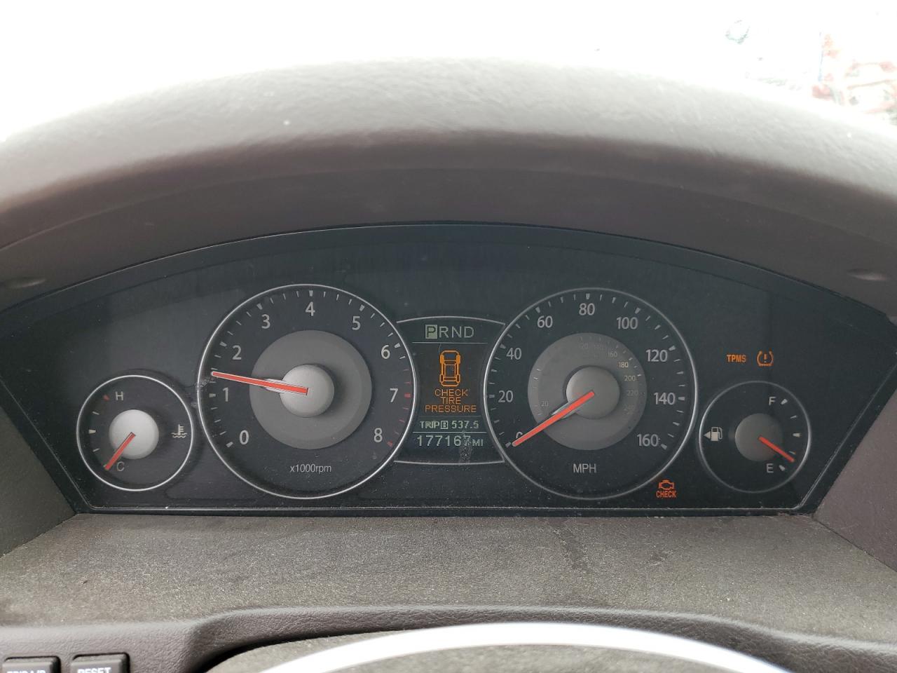 KNALD125585164999 2008 Kia Amanti