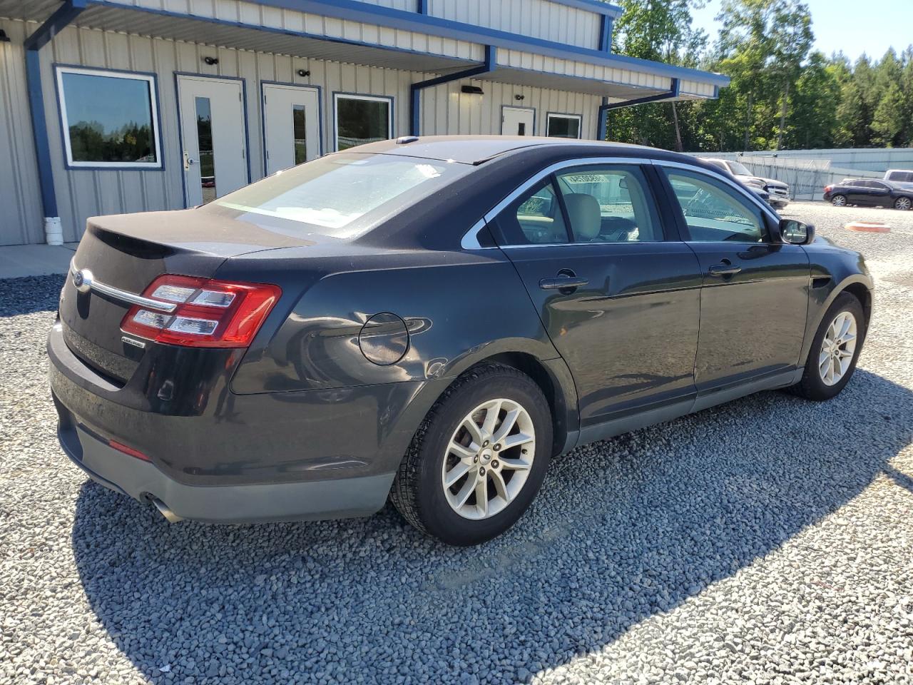 1FAHP2D88FG123626 2015 Ford Taurus Se