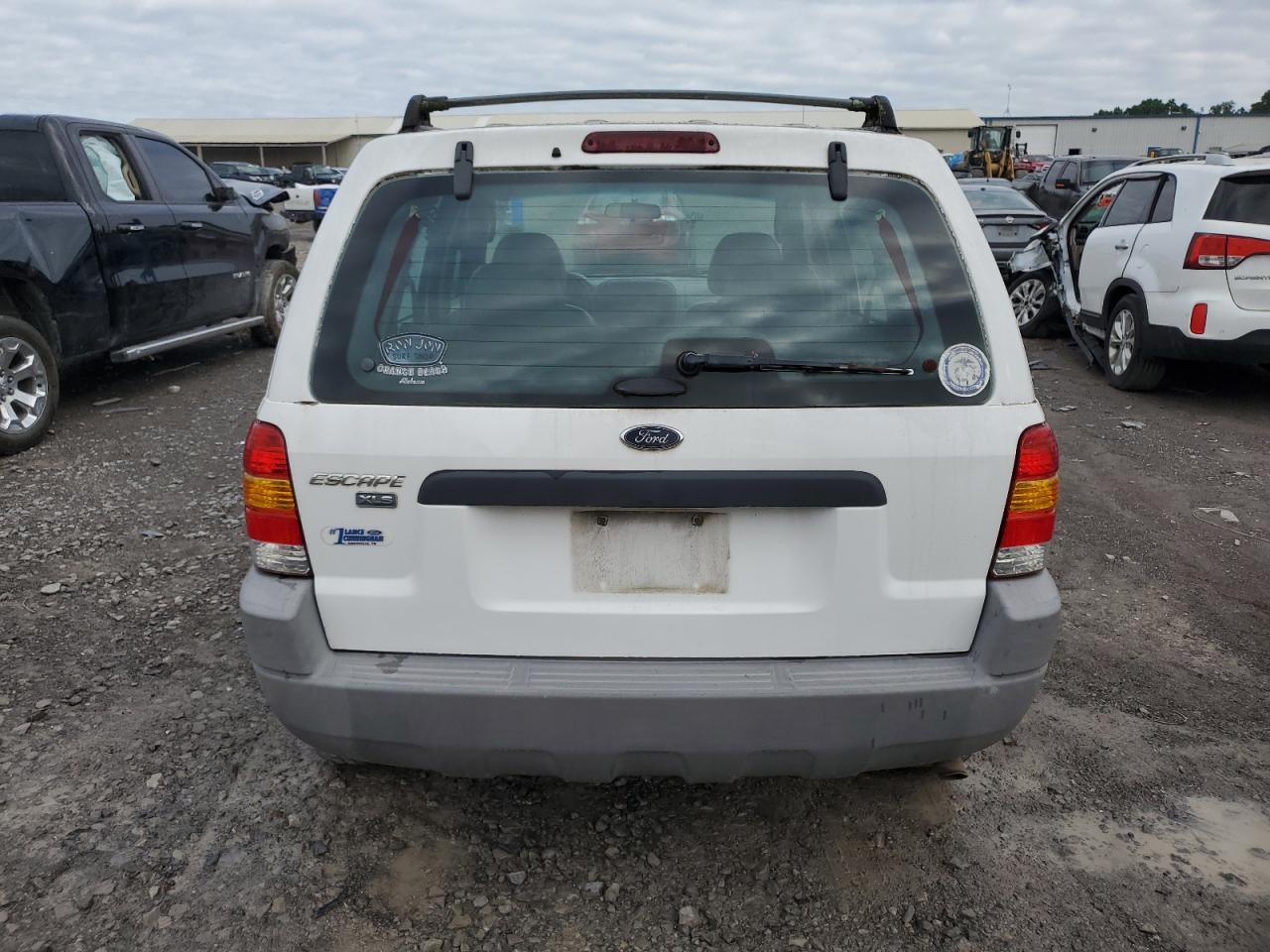 1FMYU01192KC61483 2002 Ford Escape Xls