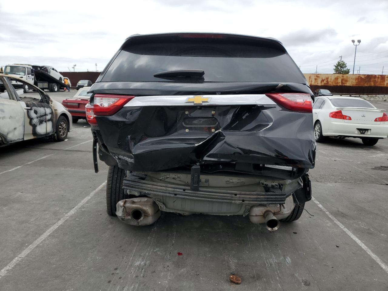 1GNERFKW0KJ114990 2019 Chevrolet Traverse Ls