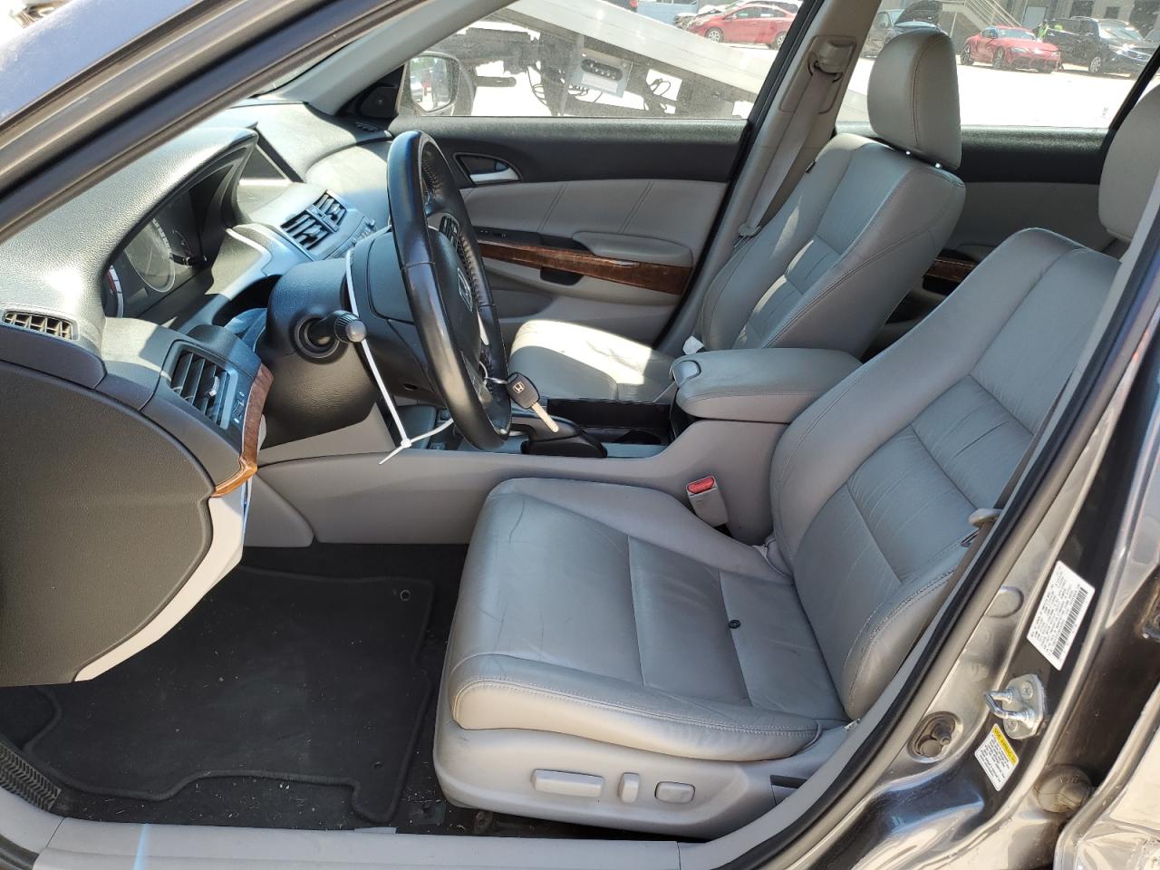 1HGCP2F81BA059865 2011 Honda Accord Exl