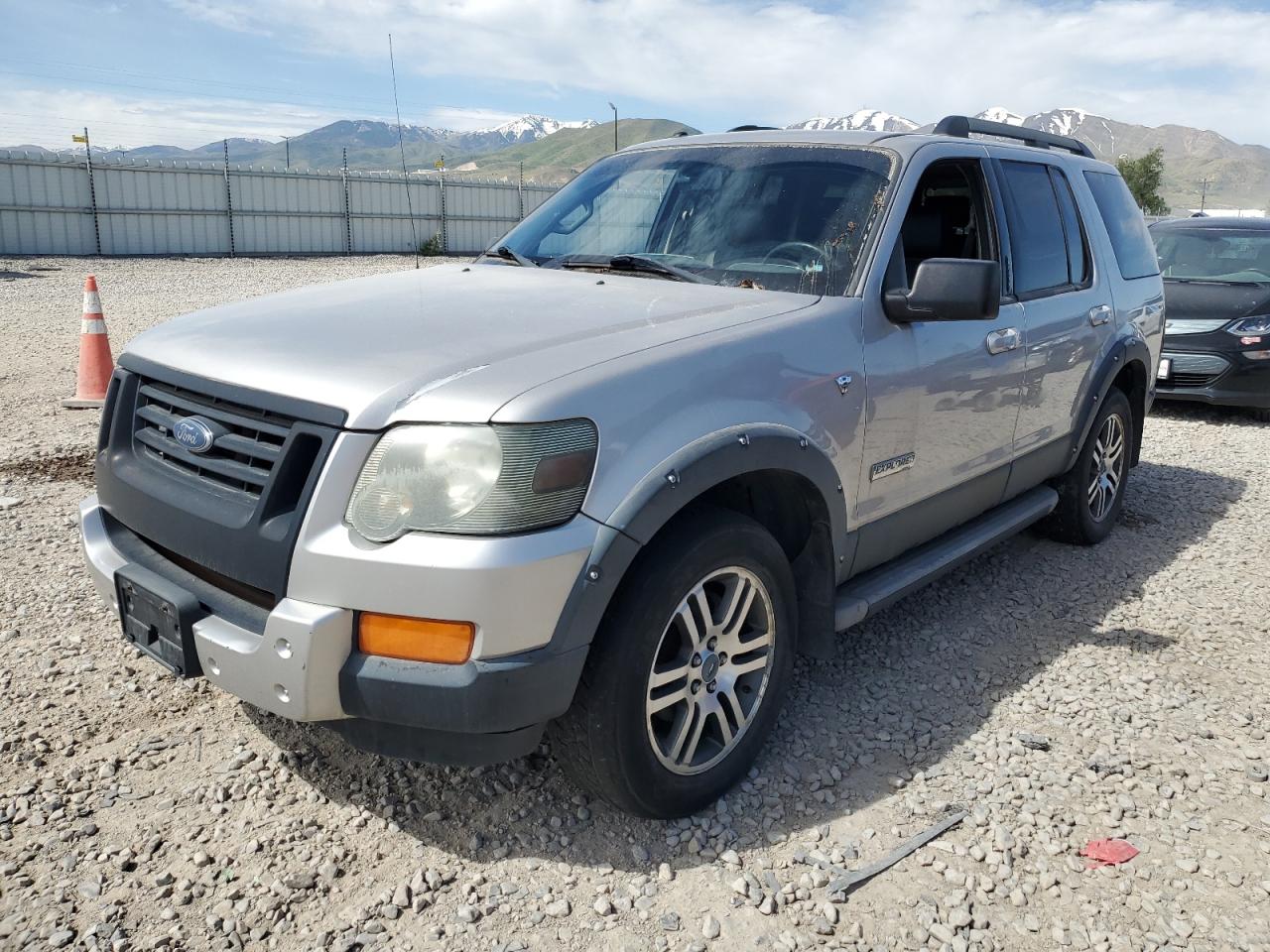 1FMEU73827UA42575 2007 Ford Explorer Xlt