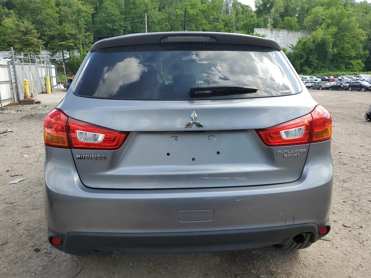 4A4AR3AU8FE032762 2015 Mitsubishi Outlander Sport Es