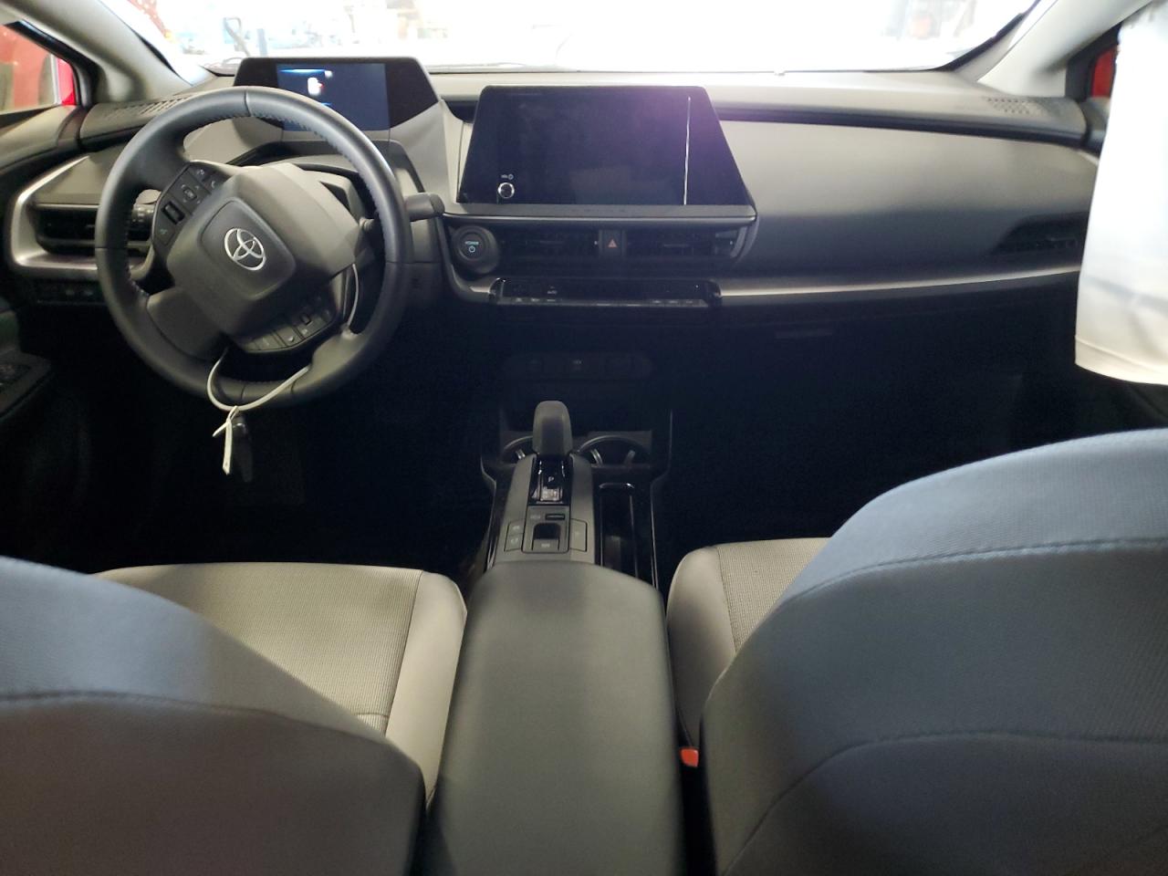 JTDADABU6R3007982 2024 Toyota Prius Le