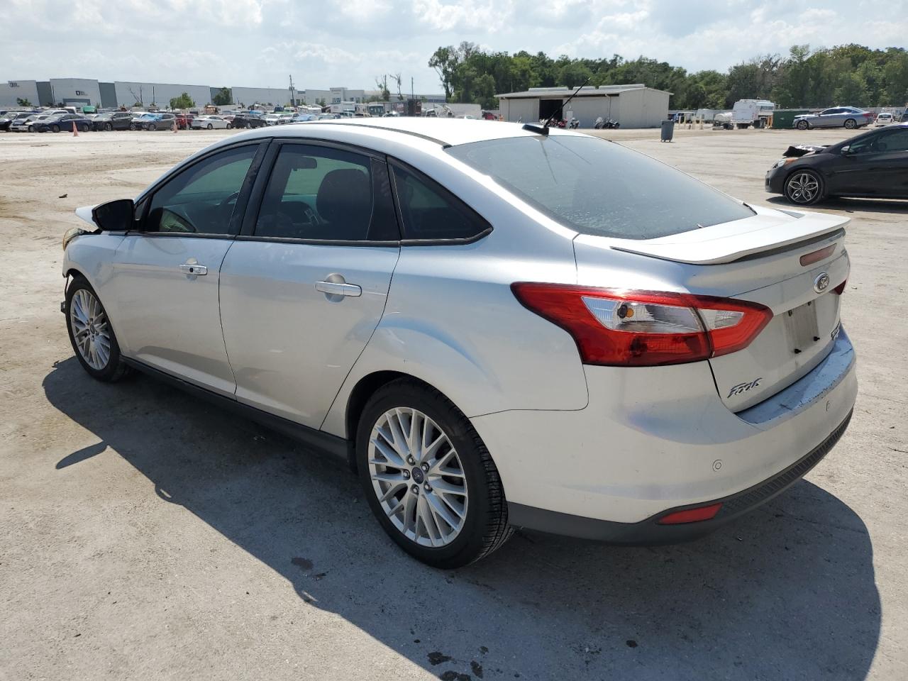 1FADP3J28EL240634 2014 Ford Focus Titanium