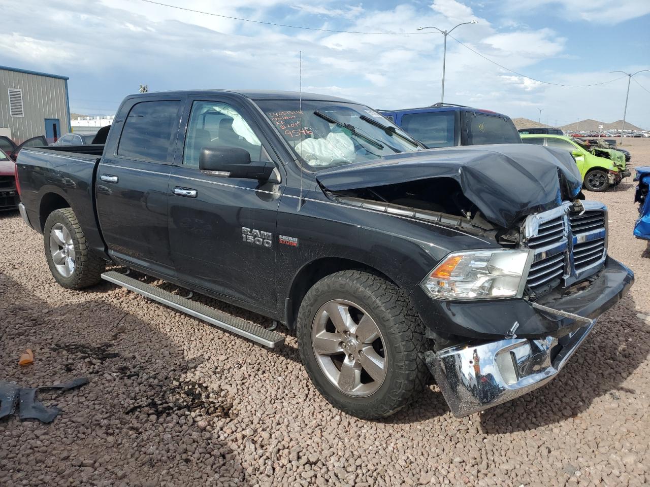 1C6RR6LT5GS189546 2016 Ram 1500 Slt