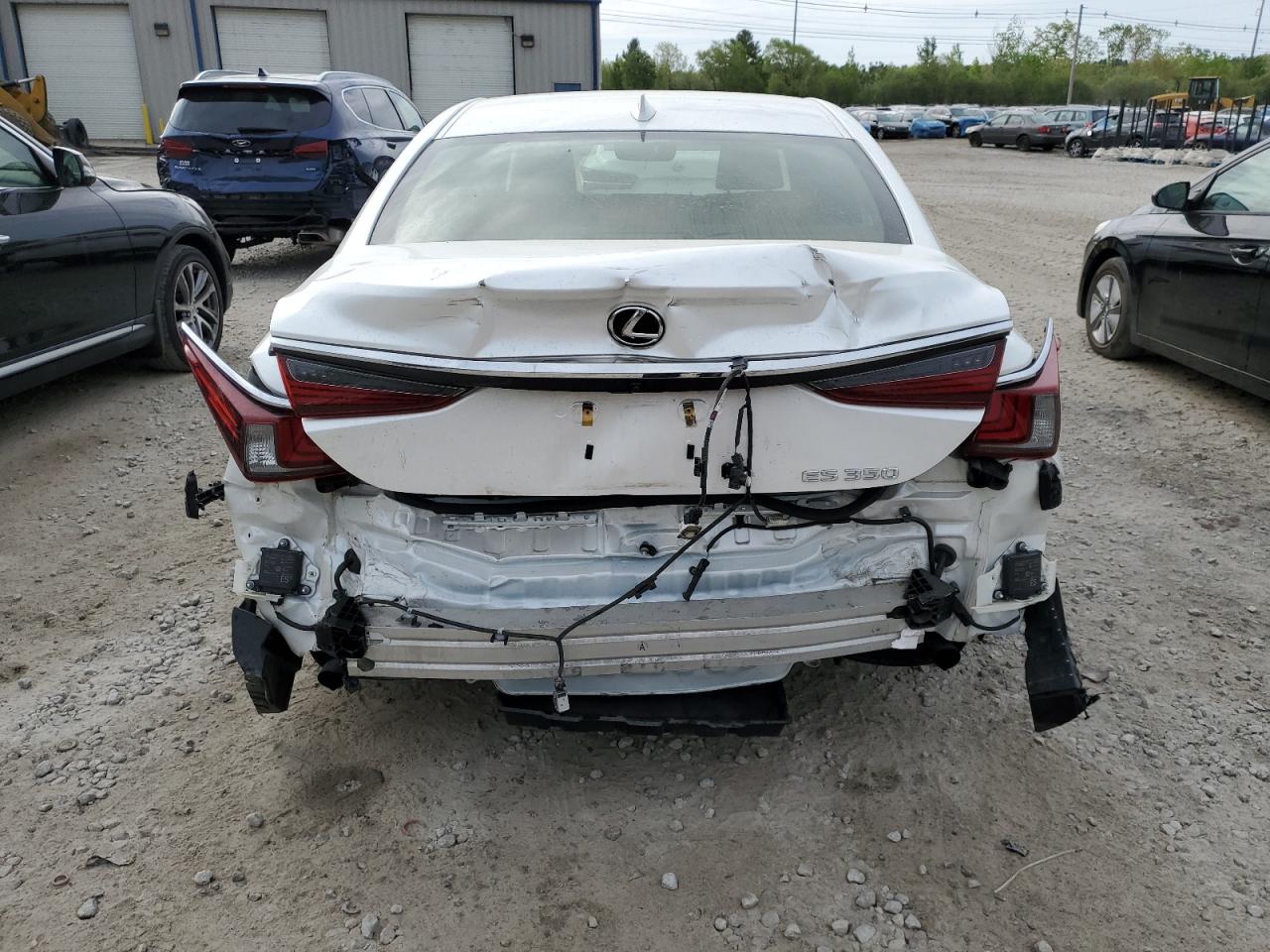 JTHBZ1B17K2001159 2019 Lexus Es 350