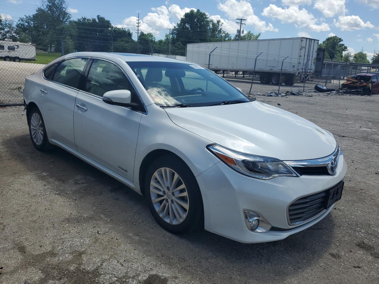 Lot #2551961872 2015 TOYOTA AVALON HYB