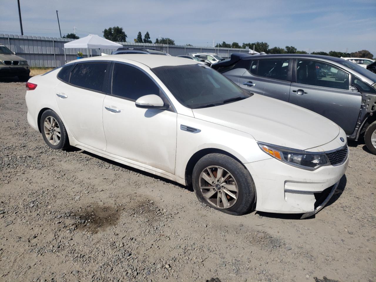 2016 Kia Optima Lx vin: KNAGT4L30G5117154