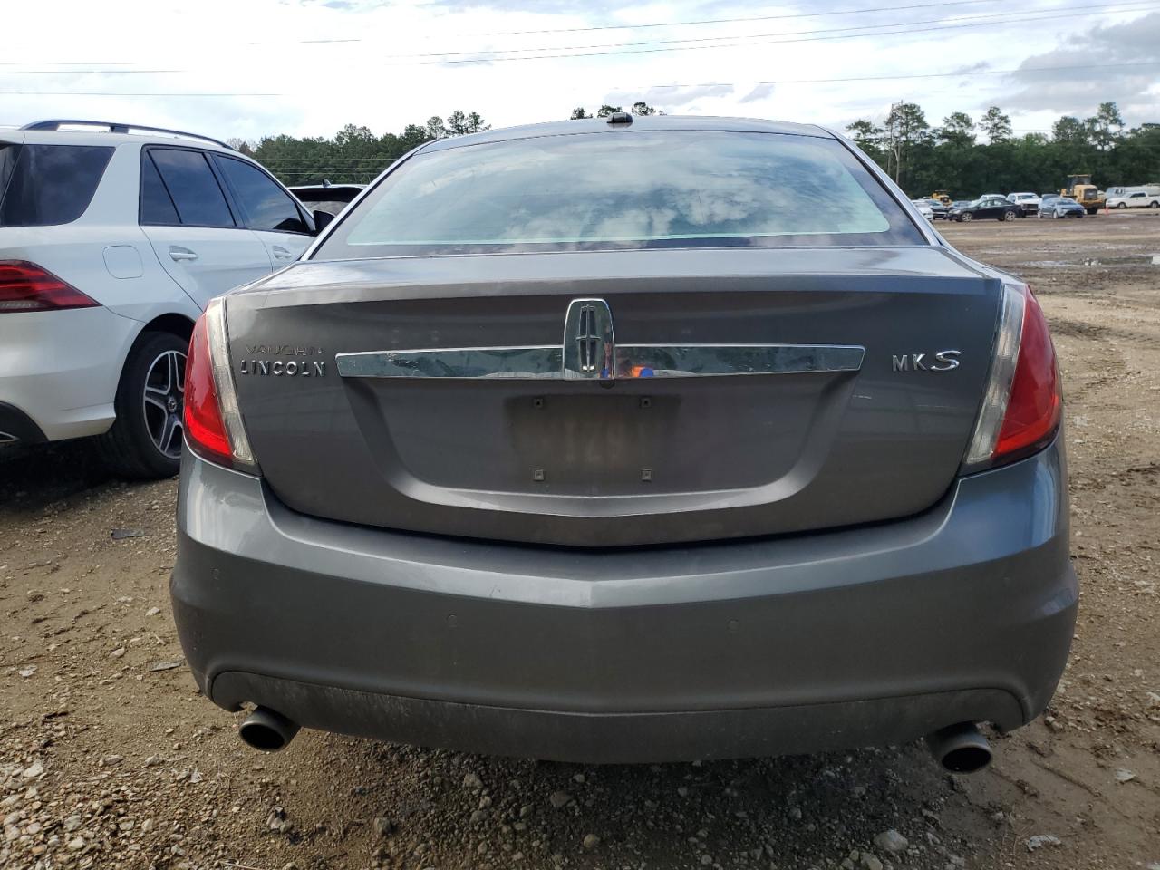 1LNHL9DR1BG607523 2011 Lincoln Mks