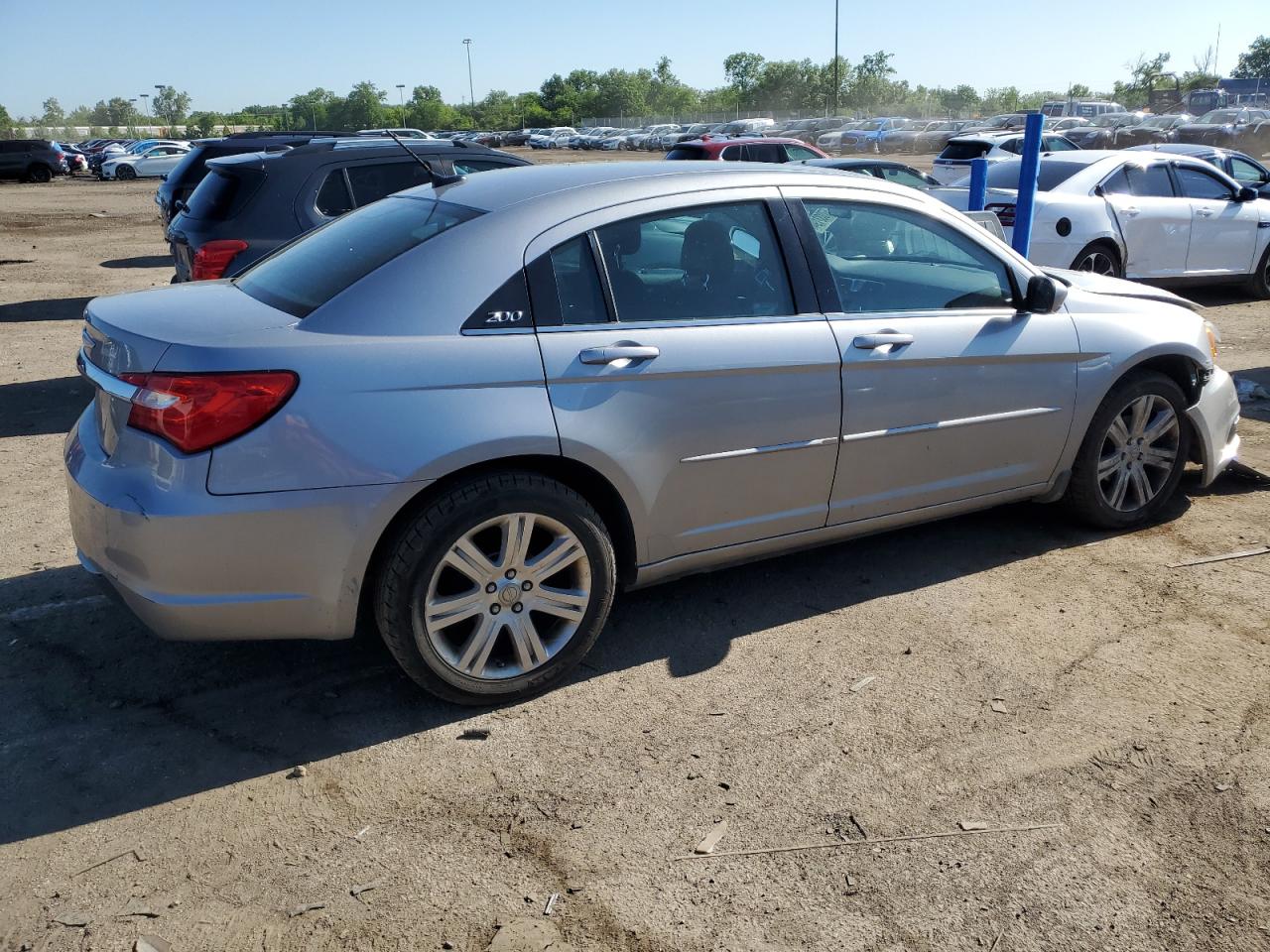 1C3CCBBB6DN732094 2013 Chrysler 200 Touring