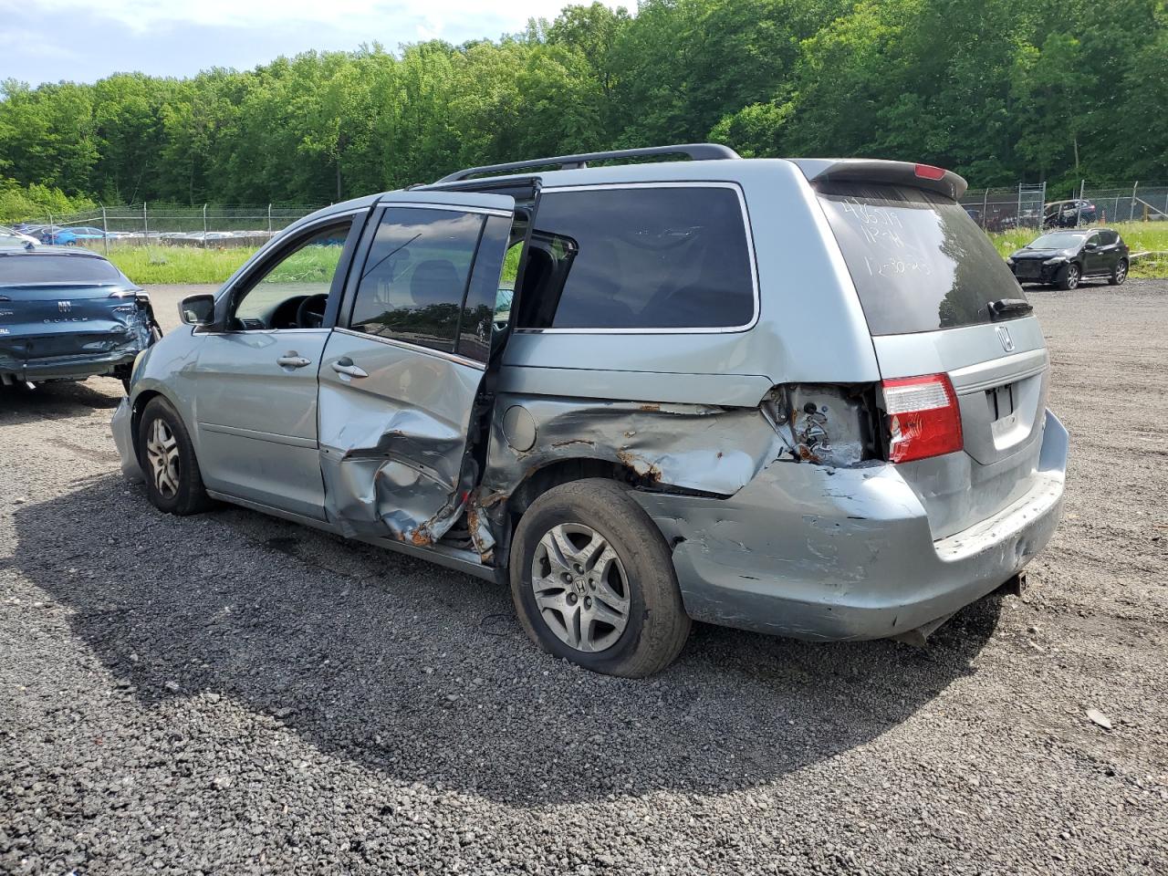 5FNRL38675B065574 2005 Honda Odyssey Exl