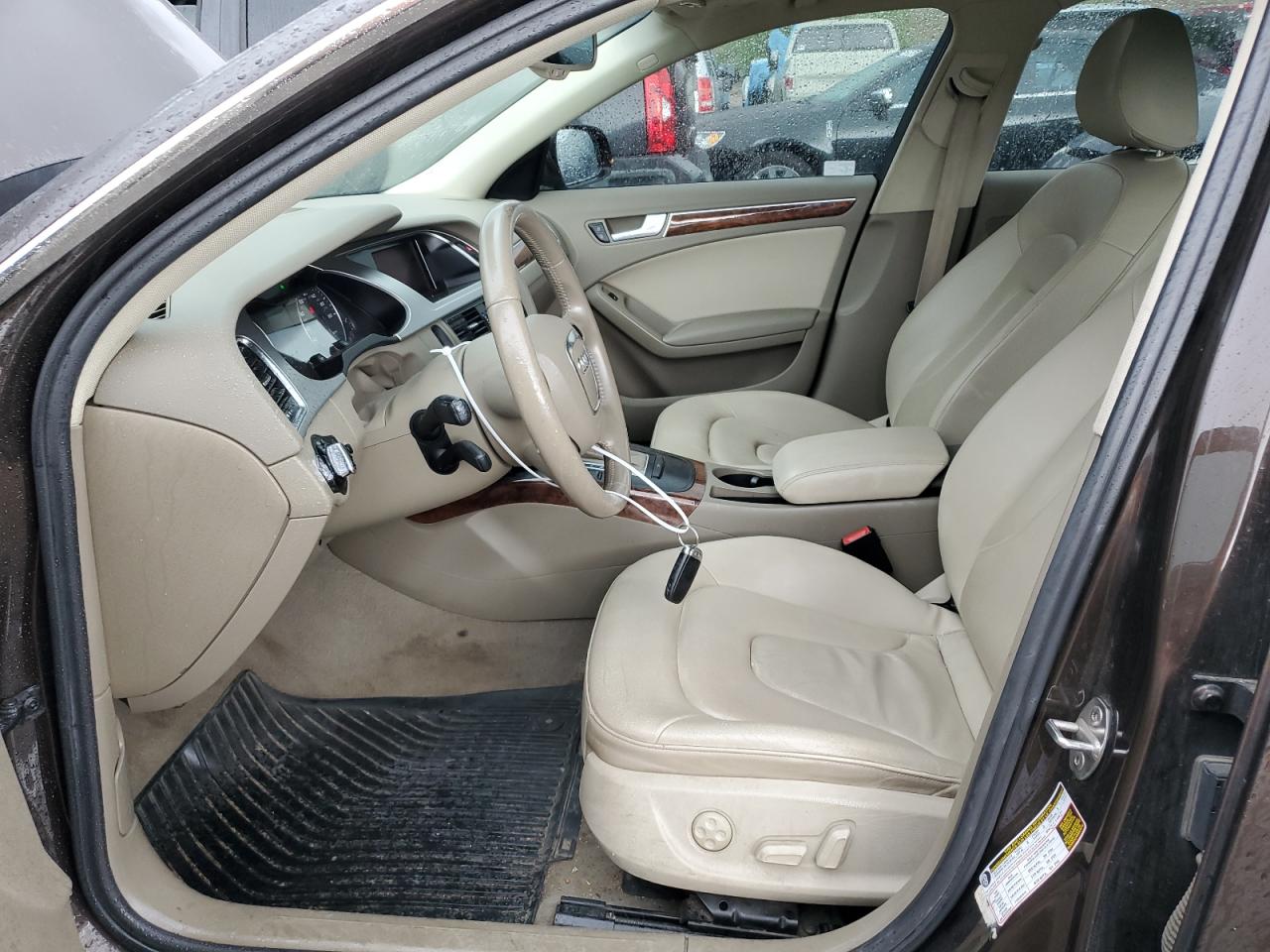 WAUWFAFL8BA013976 2011 Audi A4 Premium Plus