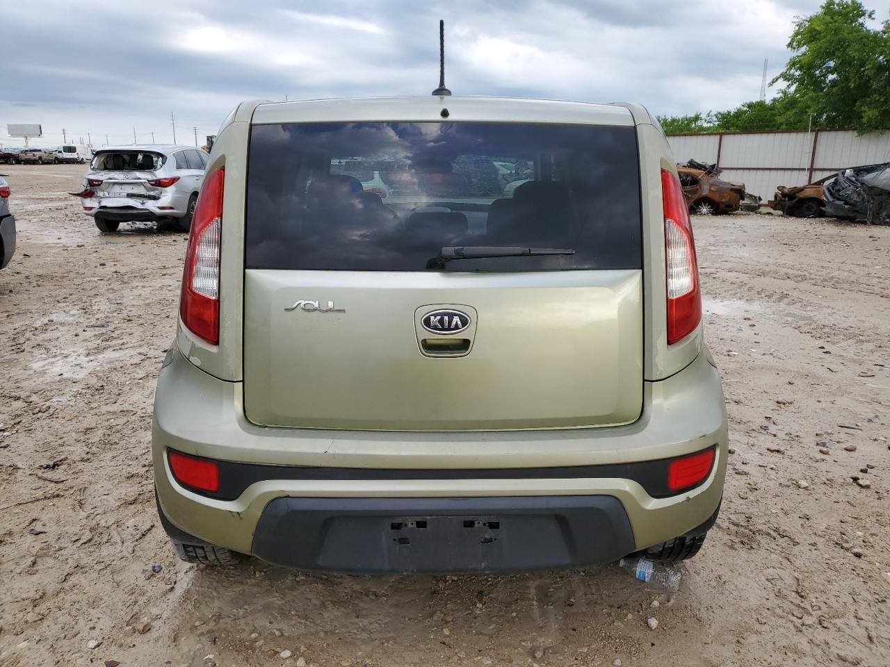 KNDJT2A6XC7436098 2012 Kia Soul +