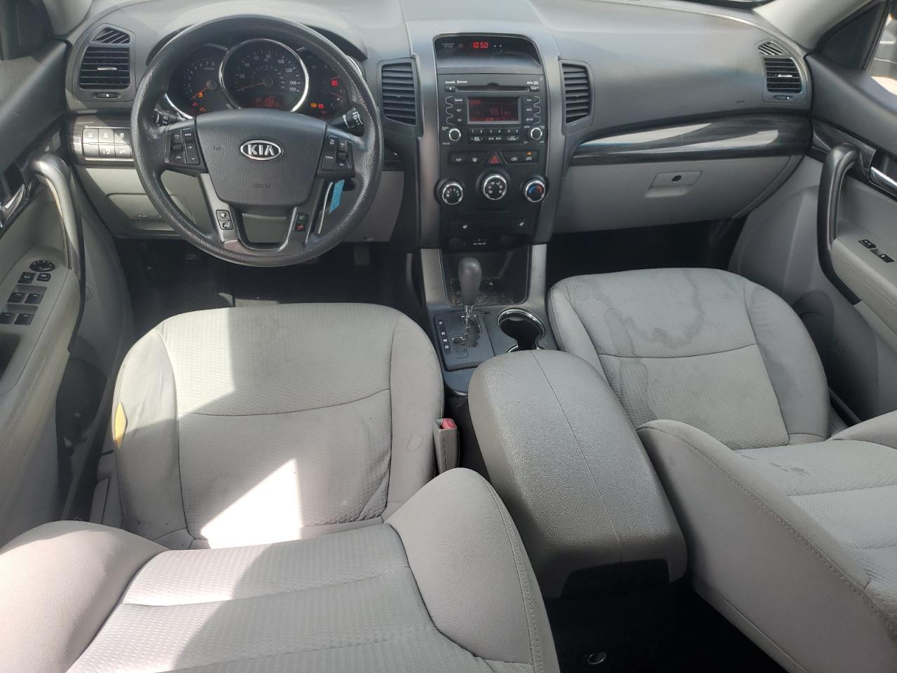 5XYKT3A63CG303745 2012 Kia Sorento Base