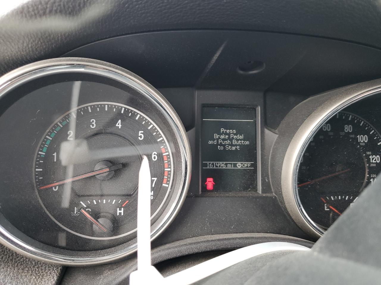 1J4RR4GT2BC530342 2011 Jeep Grand Cherokee Laredo