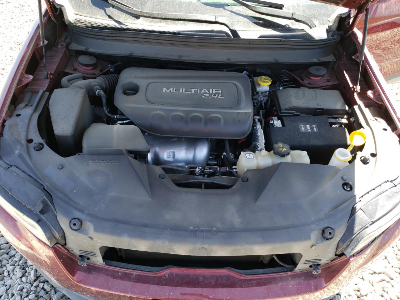 1C4PJMCB3KD158957 2019 Jeep Cherokee Latitude