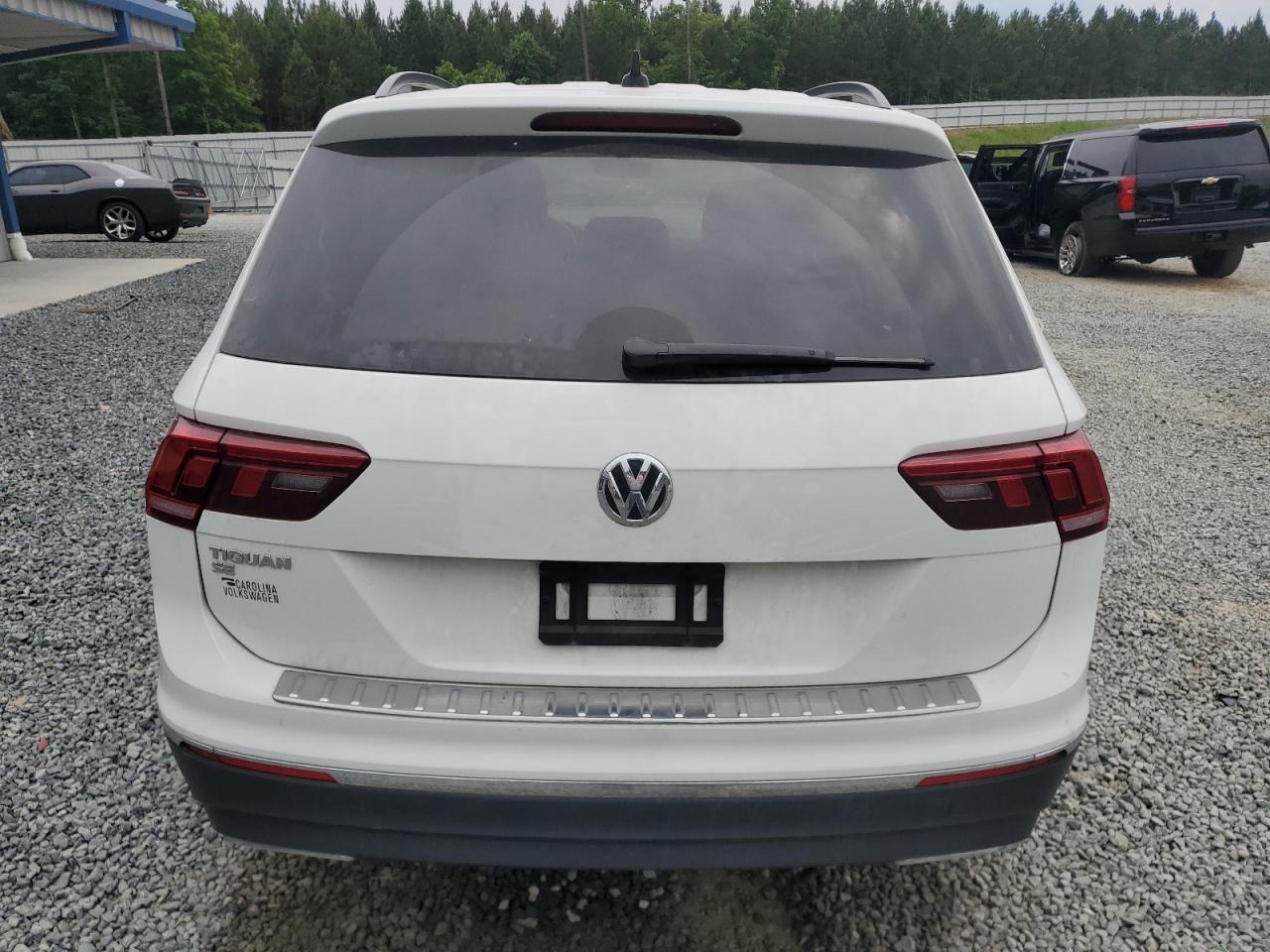 3VV3B7AX0MM158466 2021 Volkswagen Tiguan Se