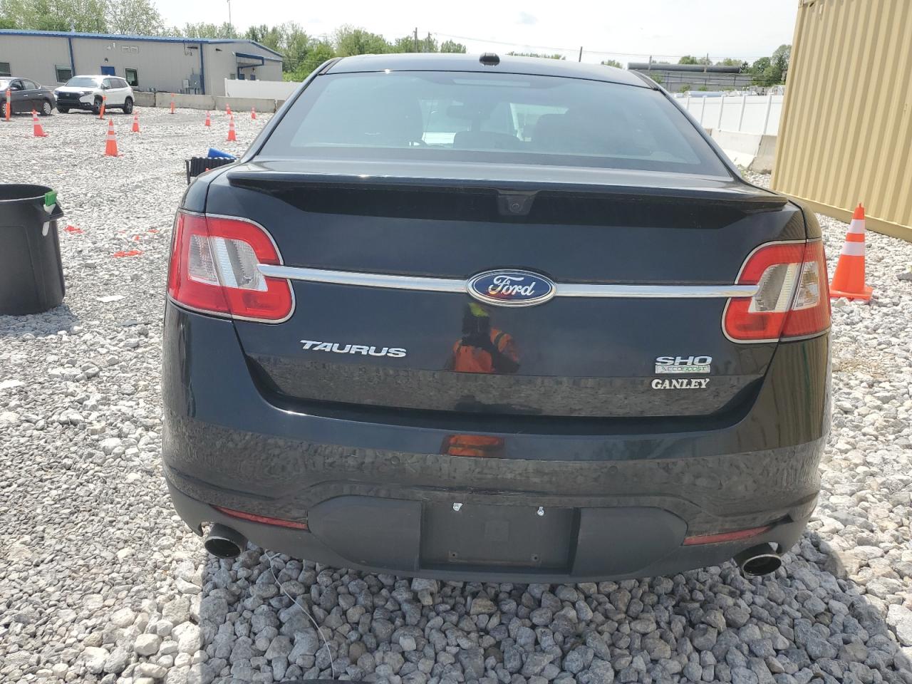 1FAHP2KT8CG142714 2012 Ford Taurus Sho