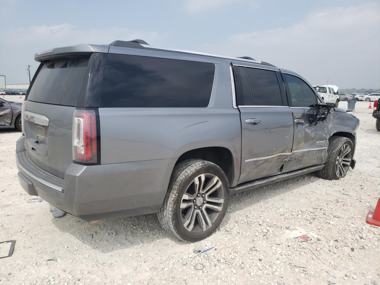 1GKS2HKJ4JR148435 2018 GMC Yukon Xl Denali