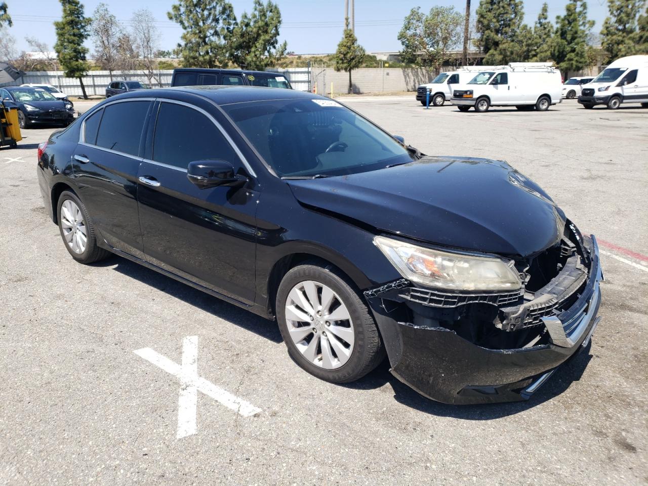 1HGCR3F98FA019264 2015 Honda Accord Touring