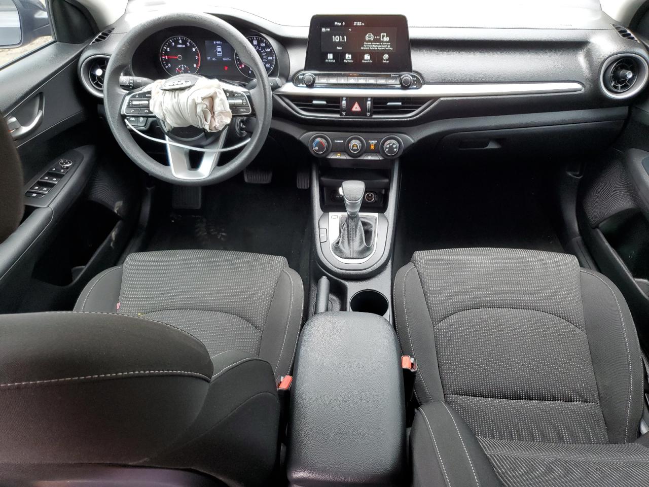 3KPF24AD9ME267843 2021 Kia Forte Fe