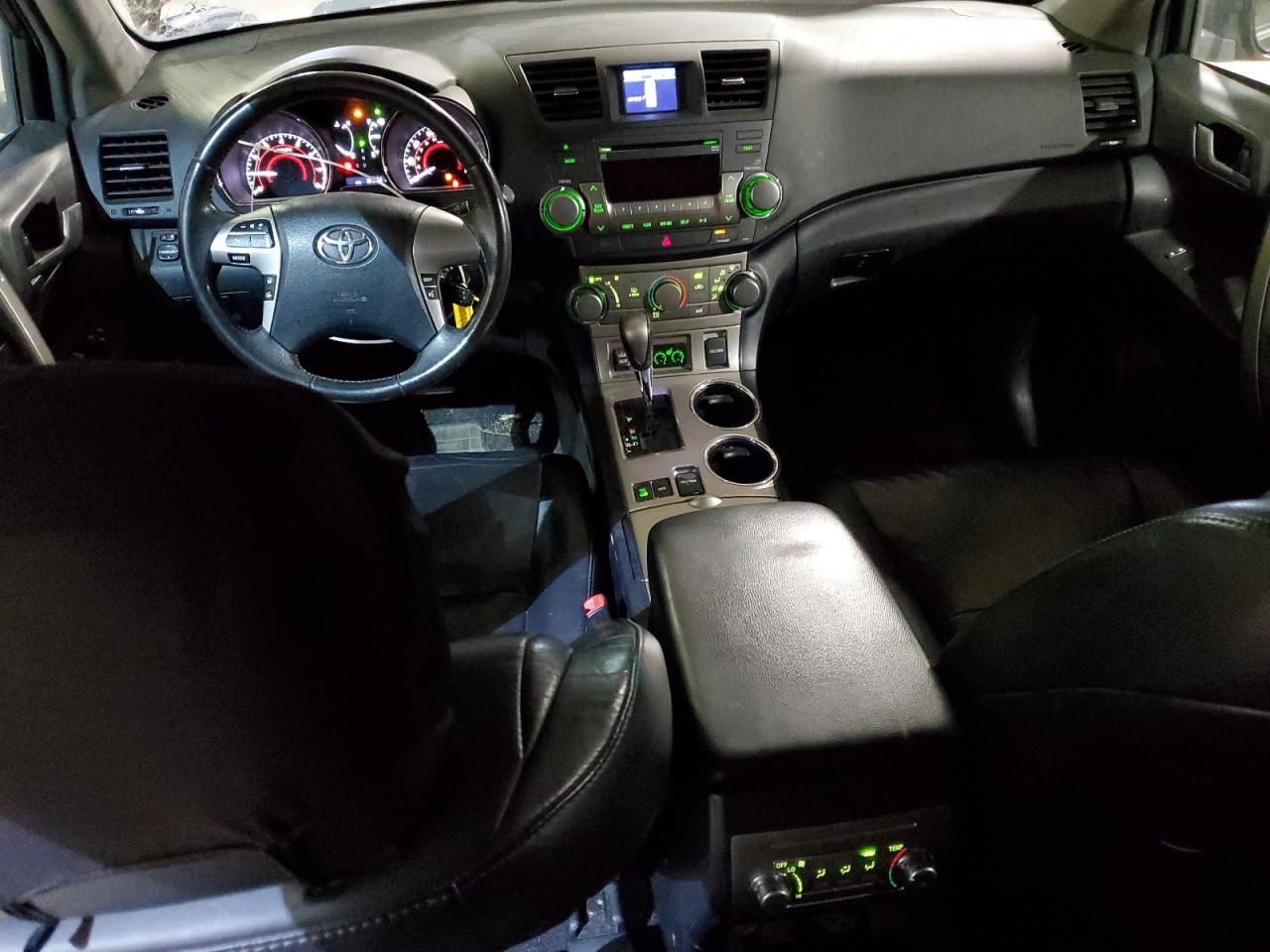 5TDBK3EH0CS126671 2012 Toyota Highlander Base