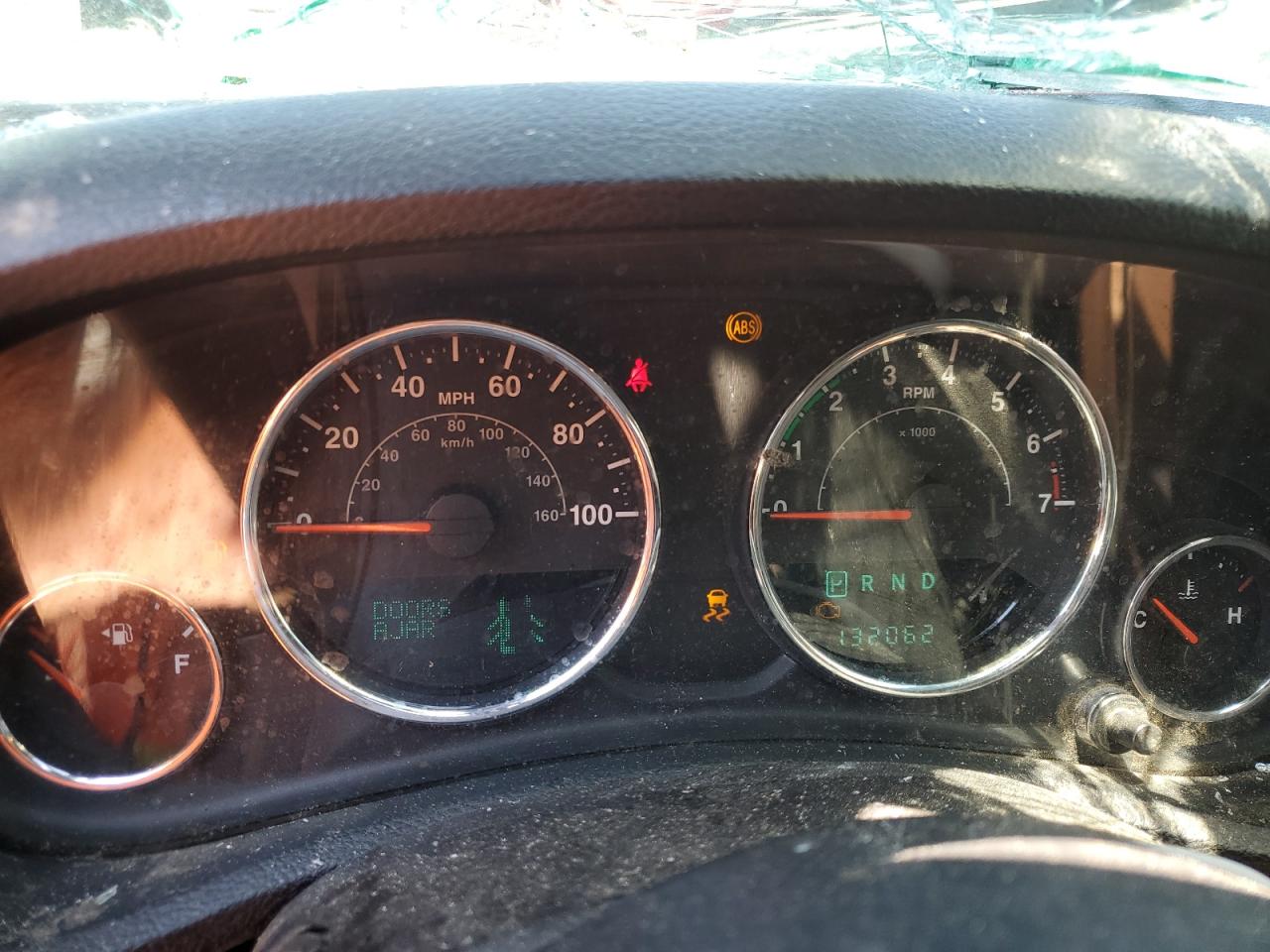 1C4BJWEG3EL116863 2014 Jeep Wrangler Unlimited Sahara