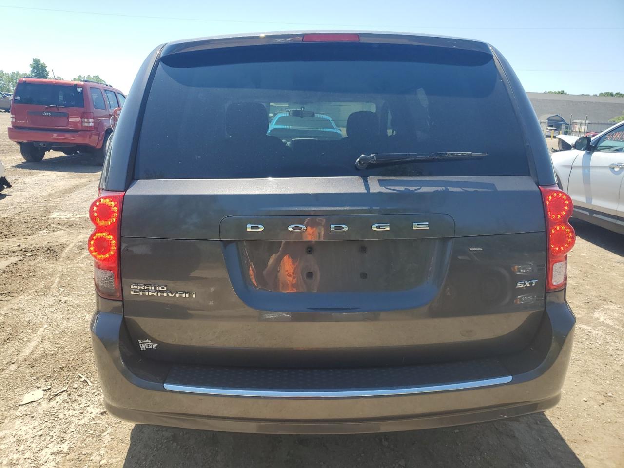 2C4RDGCG5GR203740 2016 Dodge Grand Caravan Sxt