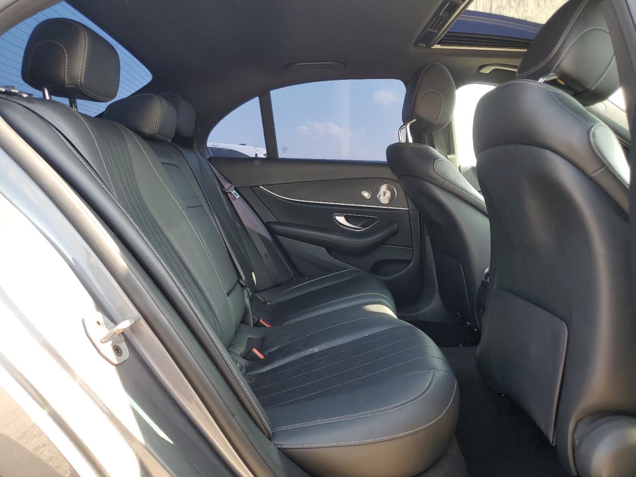 WDDZF4JB0KA601442 2019 Mercedes-Benz E 300
