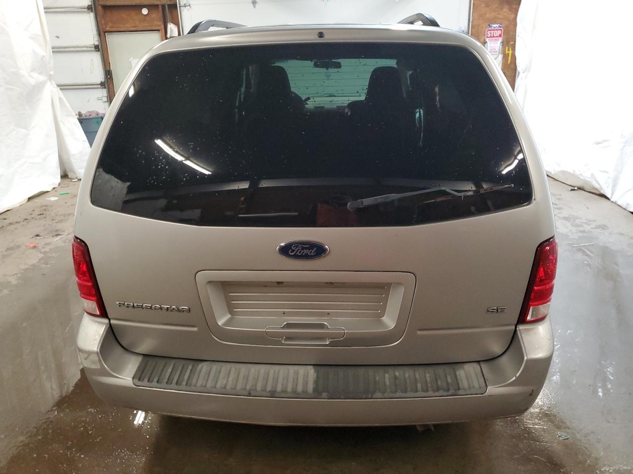 2FMDA51684BA87080 2004 Ford Freestar Se