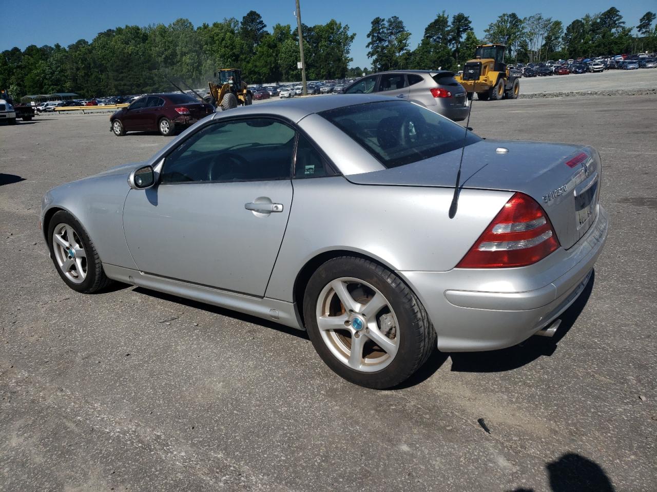 WDBKK65F21F217050 2001 Mercedes-Benz Slk 320