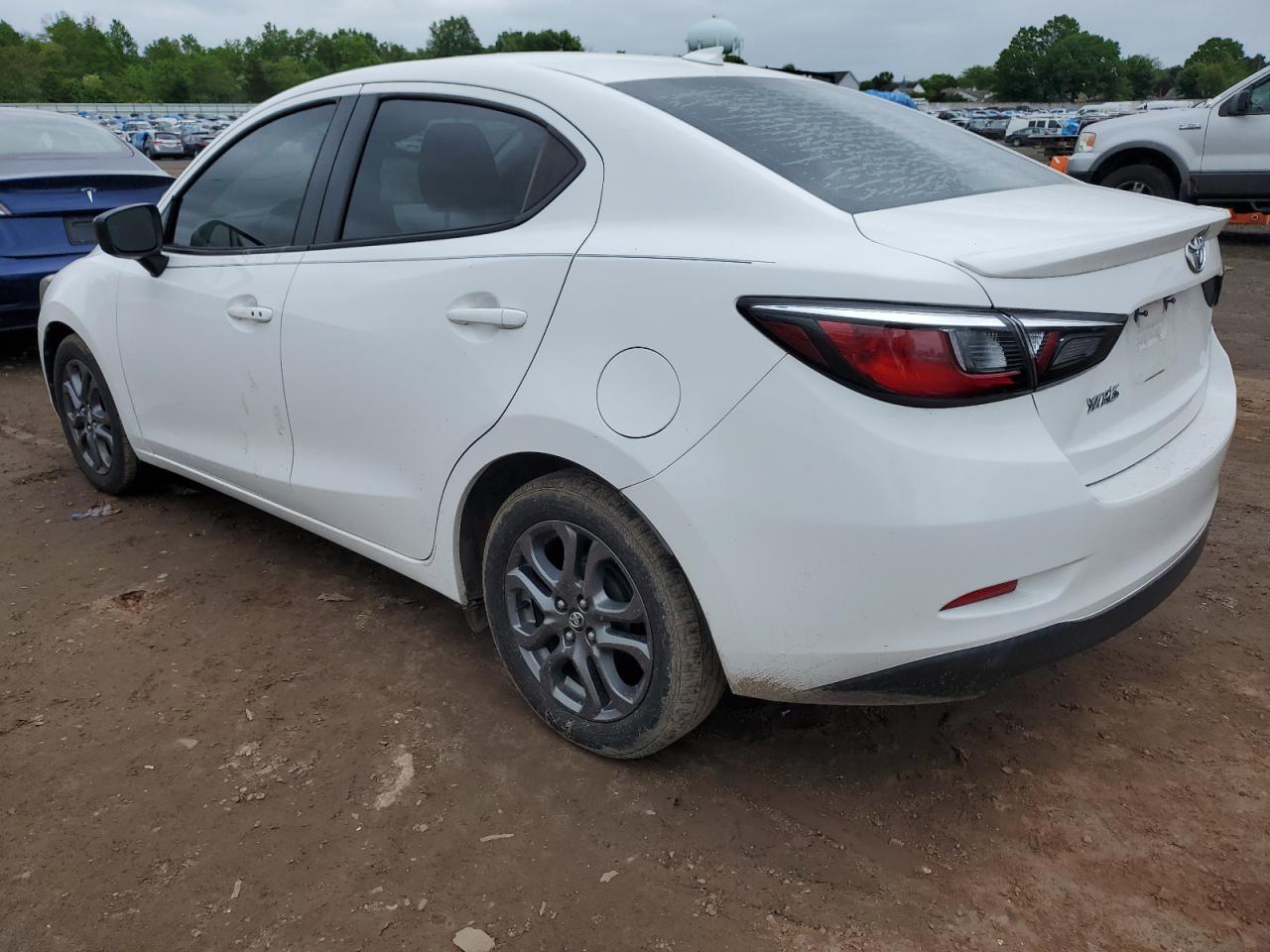 3MYDLBYVXKY520463 2019 Toyota Yaris L