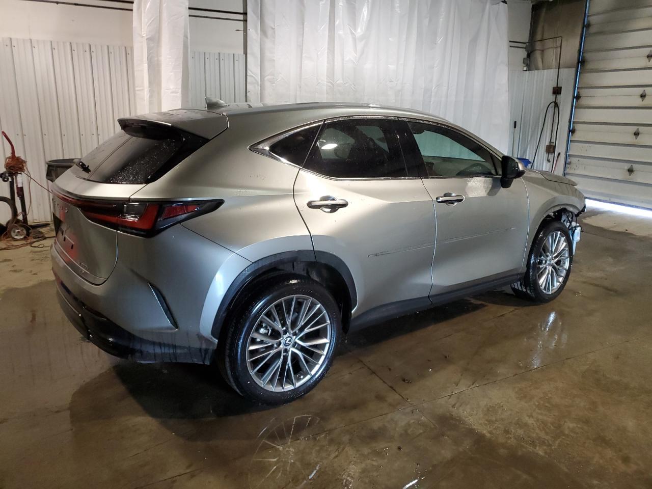 2T2GKCEZ6NC008095 2022 Lexus Nx 350H