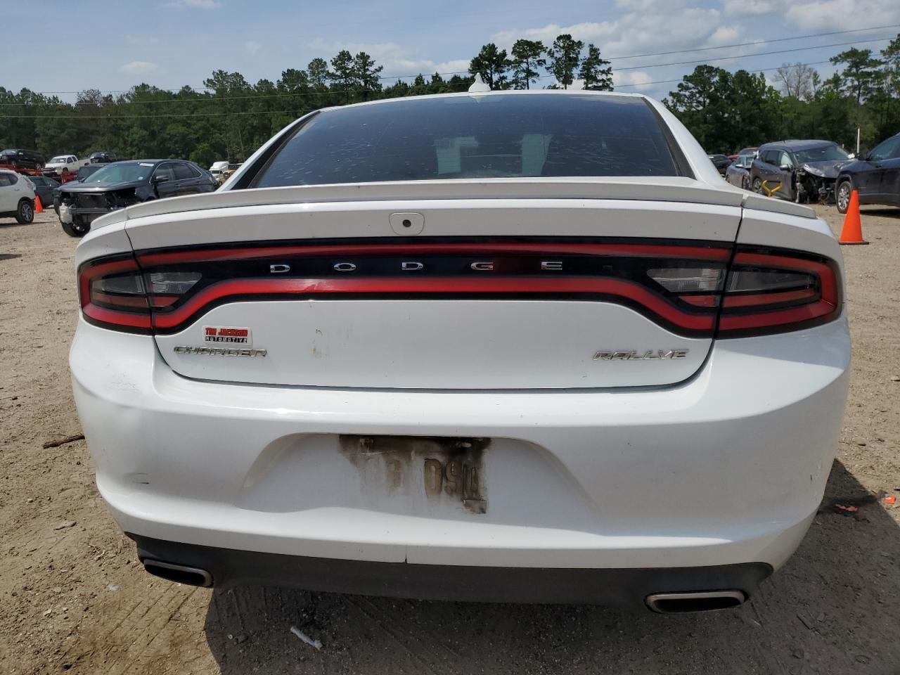 2C3CDXHG2FH857991 2015 Dodge Charger Sxt