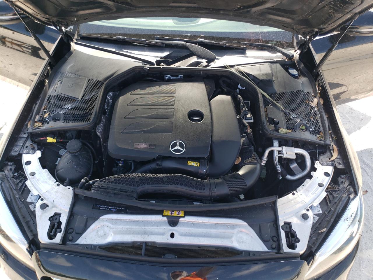 55SWF8DB5KU297093 2019 Mercedes-Benz C 300