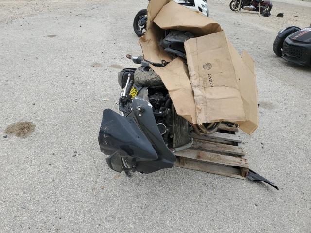 2017 KAWASAKI EX650 F - JKAEXEK15HDA01800