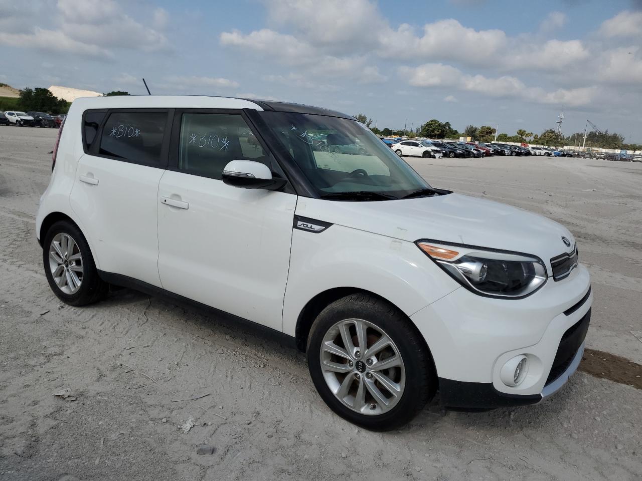 KNDJP3A59H7462085 2017 Kia Soul +