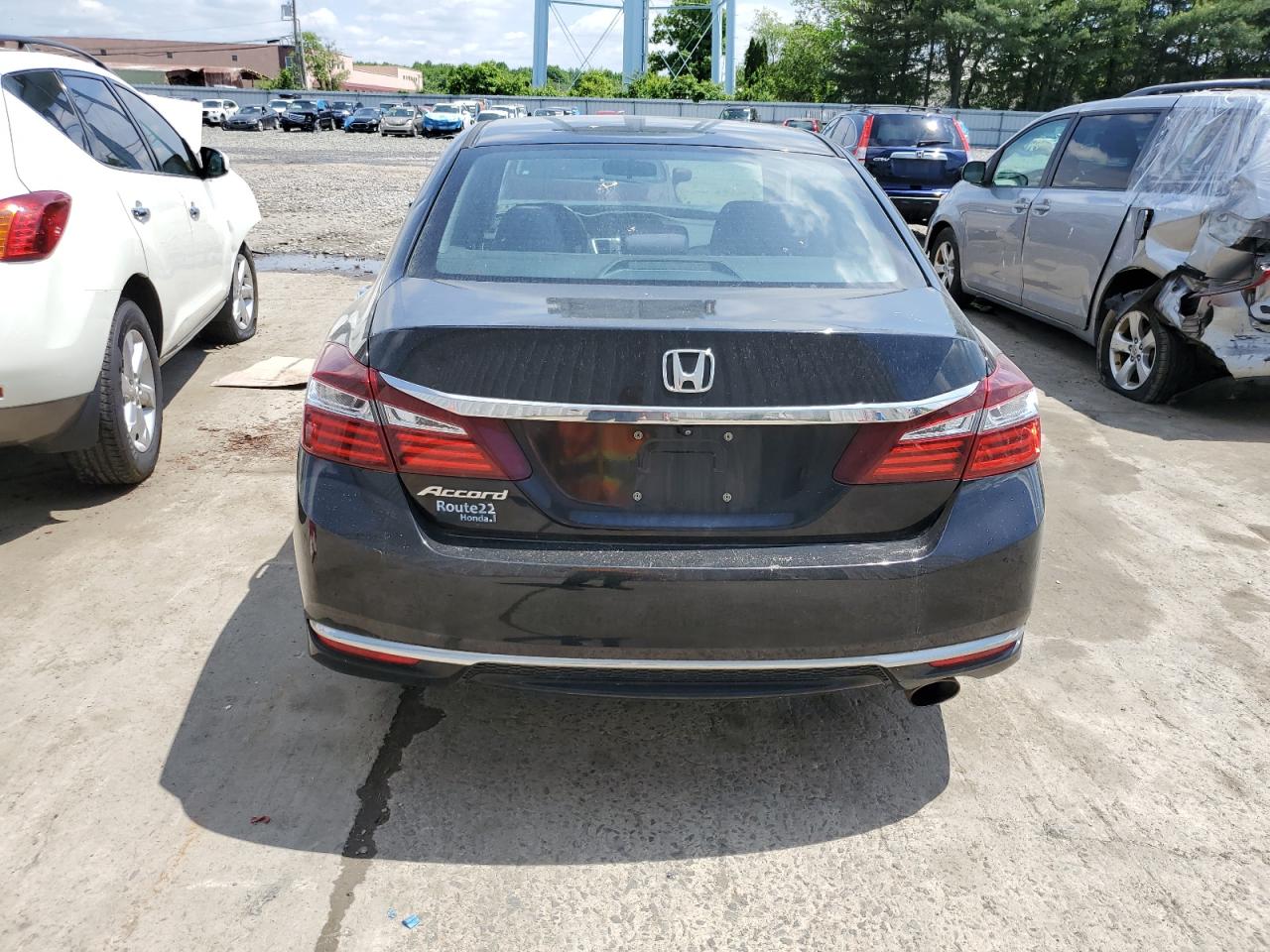 1HGCR2F3XGA186698 2016 Honda Accord Lx