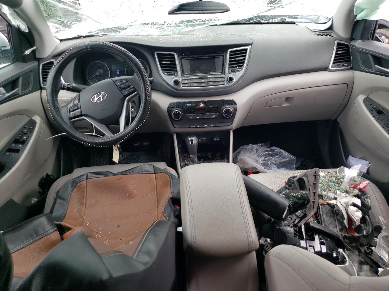 KM8J23A4XGU237434 2016 Hyundai Tucson Se